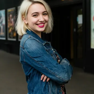 Яна